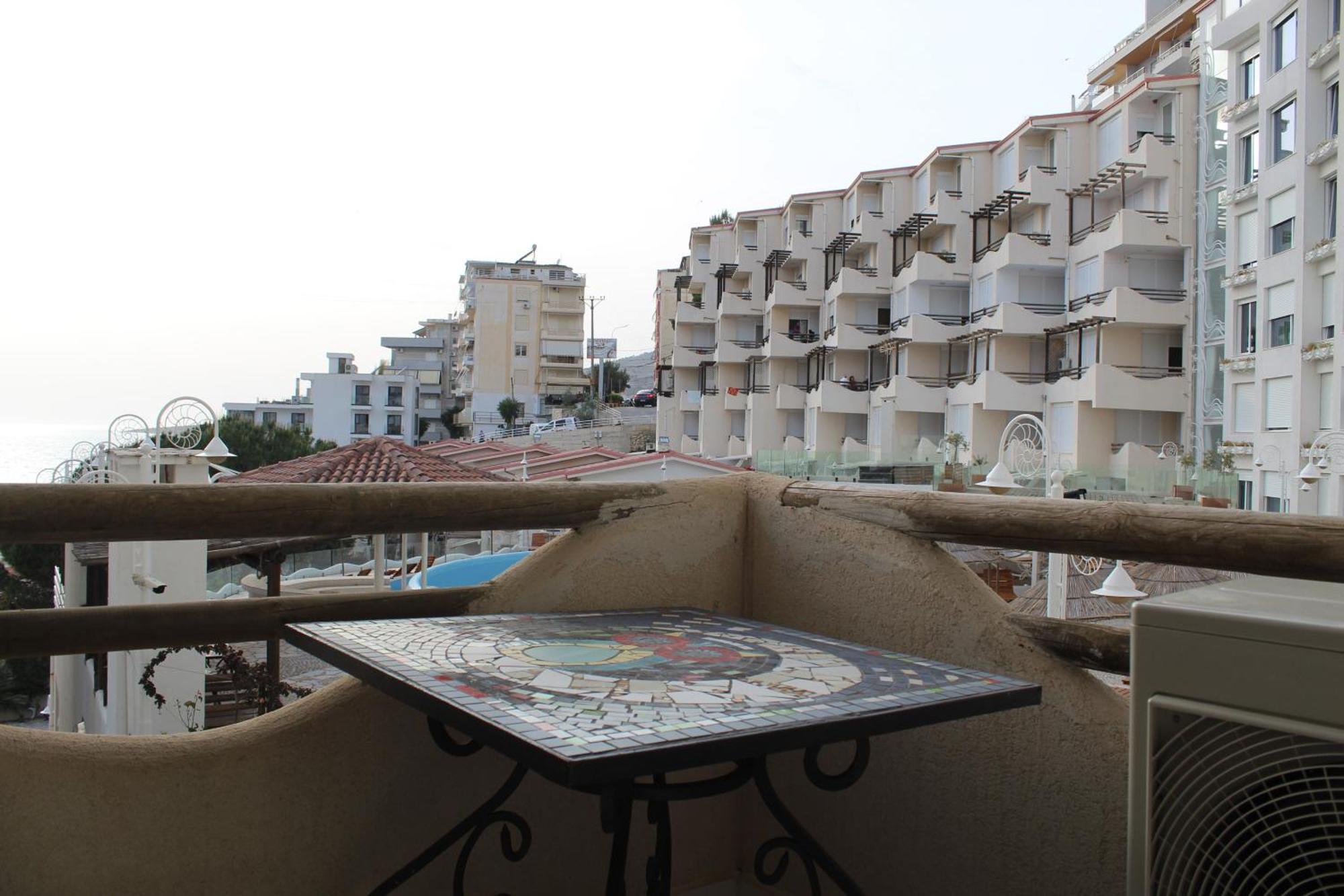 Bougainville Bay Apartments Sarandë Quarto foto